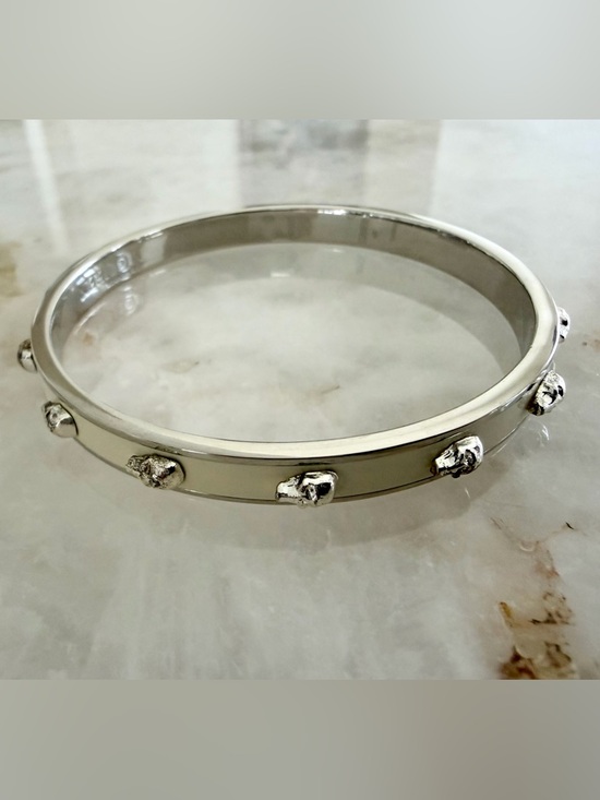 Alexander McQueen Jewelry - Alexander McQueen Silver-Tone Skull Bangle Bracelet